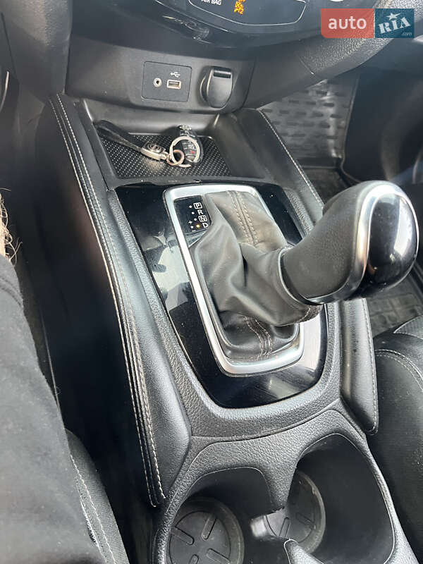 Позашляховик / Кросовер Nissan Rogue 2018 в Охтирці