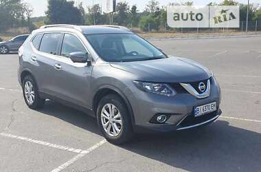 Внедорожник / Кроссовер Nissan Rogue 2015 в Полтаве