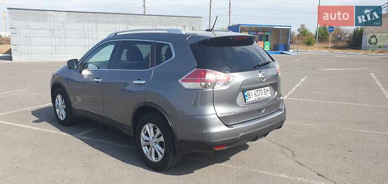 Внедорожник / Кроссовер Nissan Rogue 2015 в Полтаве