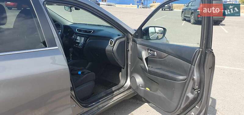 Внедорожник / Кроссовер Nissan Rogue 2015 в Полтаве