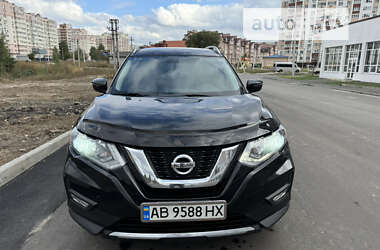 Внедорожник / Кроссовер Nissan Rogue 2017 в Киеве