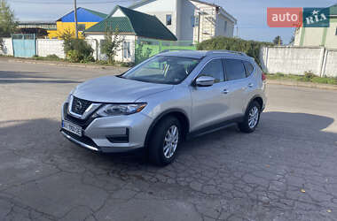 Внедорожник / Кроссовер Nissan Rogue 2019 в Ровно