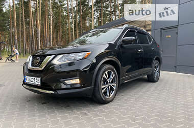 Позашляховик / Кросовер Nissan Rogue 2020 в Бучі