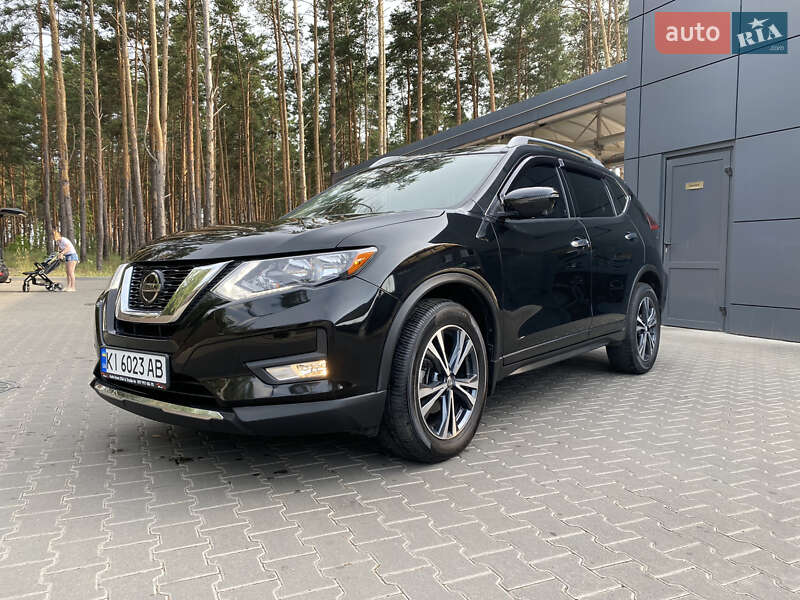 Внедорожник / Кроссовер Nissan Rogue 2020 в Буче