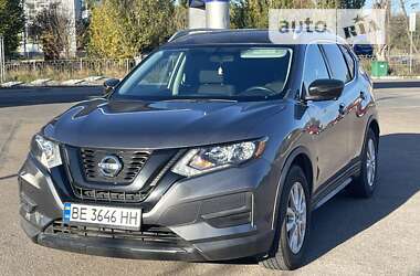 Позашляховик / Кросовер Nissan Rogue 2017 в Миколаєві