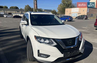 Позашляховик / Кросовер Nissan Rogue 2019 в 