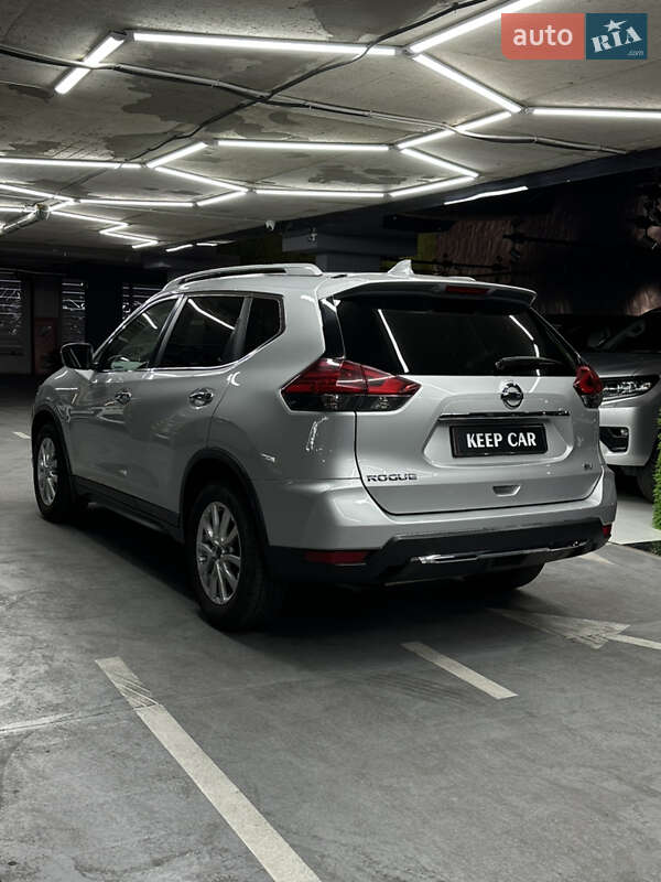 Позашляховик / Кросовер Nissan Rogue 2017 в Одесі