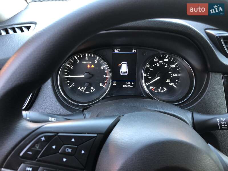 Внедорожник / Кроссовер Nissan Rogue 2017 в Тернополе