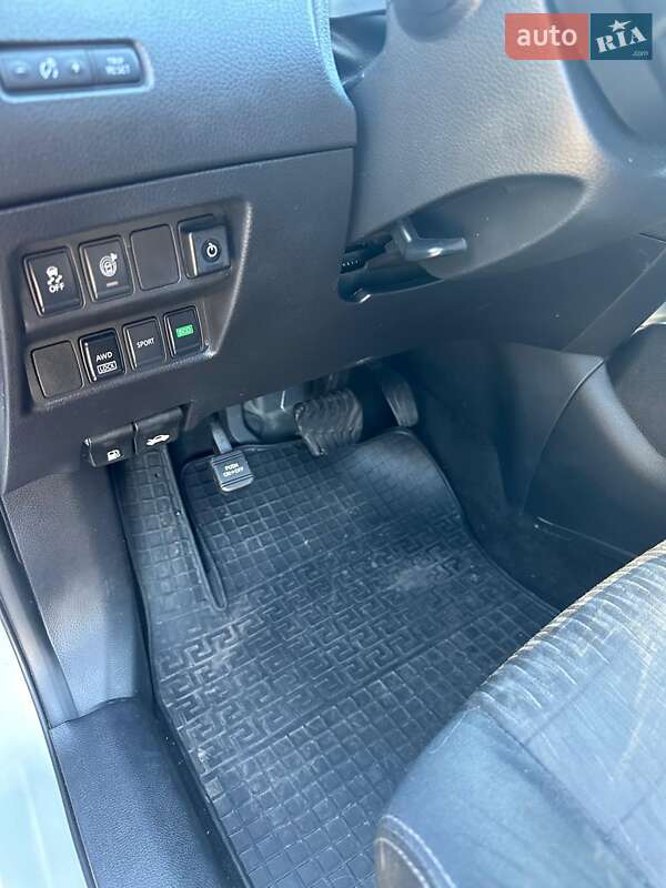 Внедорожник / Кроссовер Nissan Rogue 2017 в Одессе фото 13 Внедорожник / Кроссовер Nissan Rogue 2017 в Одессе