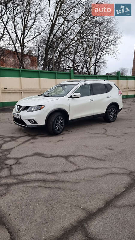 Внедорожник / Кроссовер Nissan Rogue 2016 в Белой Церкви