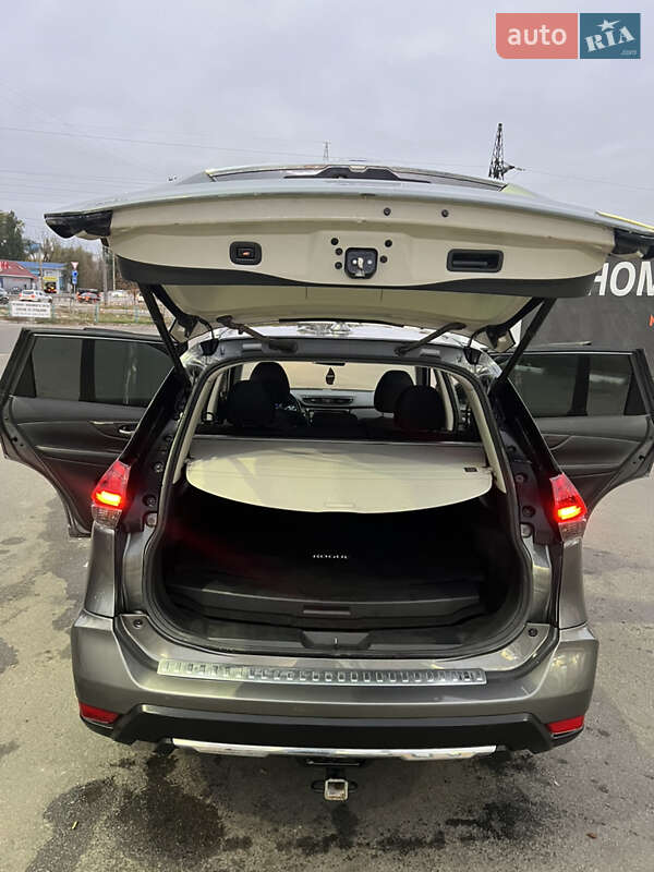 Позашляховик / Кросовер Nissan Rogue 2018 в Києві