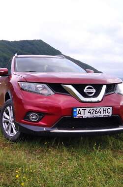 Внедорожник / Кроссовер Nissan Rogue 2014 в Ивано-Франковске