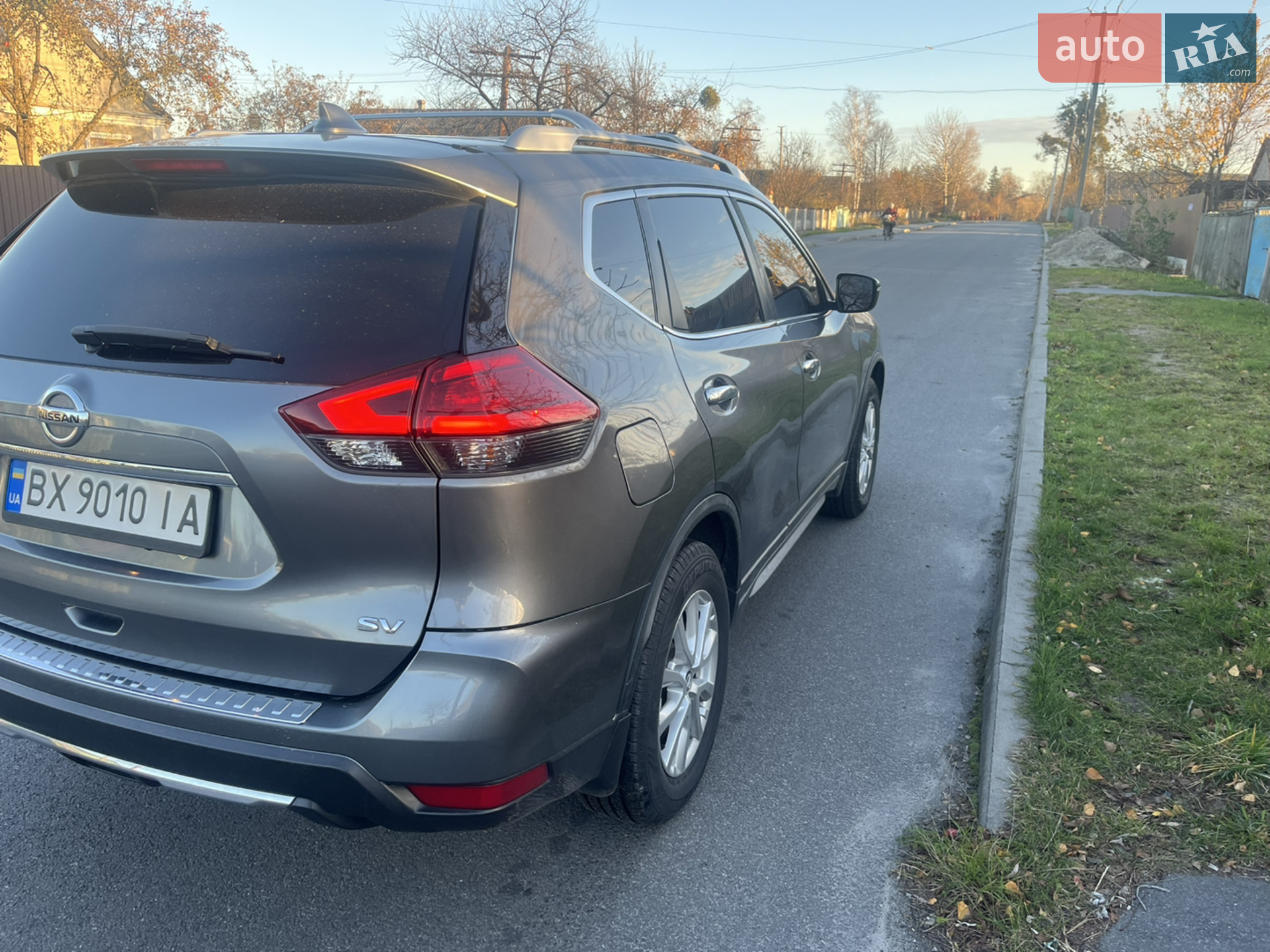 2017 Nissan Rogue - мініатюра 2