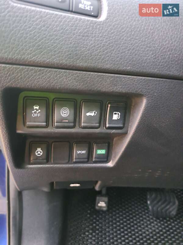 Позашляховик / Кросовер Nissan Rogue 2018 в Одесі