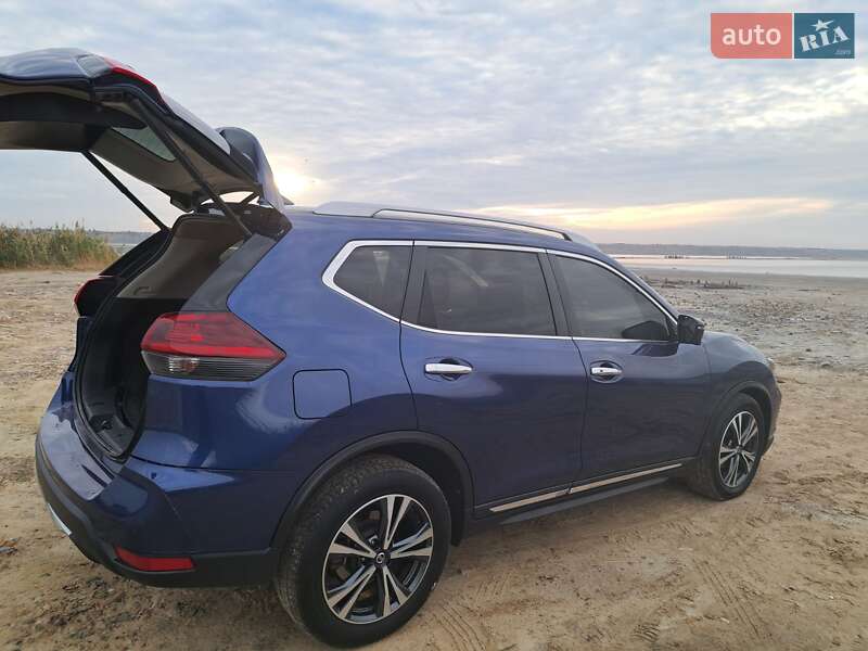 Позашляховик / Кросовер Nissan Rogue 2018 в Одесі