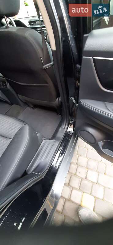 Внедорожник / Кроссовер Nissan Rogue 2019 в Тернополе фото 11 Внедорожник / Кроссовер Nissan Rogue 2019 в Тернополе