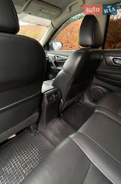 Внедорожник / Кроссовер Nissan Rogue 2014 в 