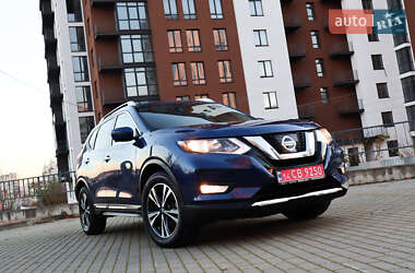 Позашляховик / Кросовер Nissan Rogue 2016 в Львові