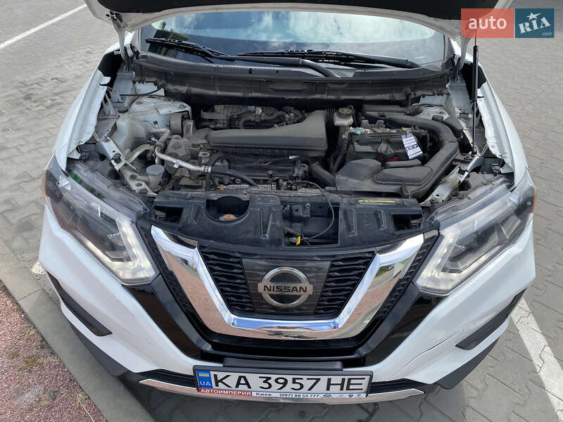 Позашляховик / Кросовер Nissan Rogue 2017 в Києві