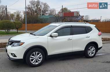 Внедорожник / Кроссовер Nissan Rogue 2014 в Чернигове