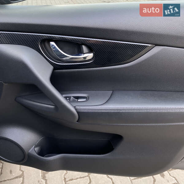 Внедорожник / Кроссовер Nissan Rogue 2016 в Измаиле