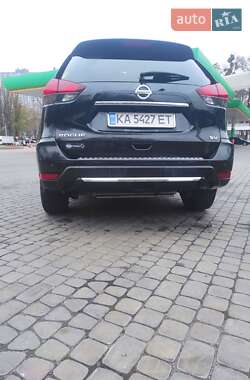 Внедорожник / Кроссовер Nissan Rogue 2016 в 