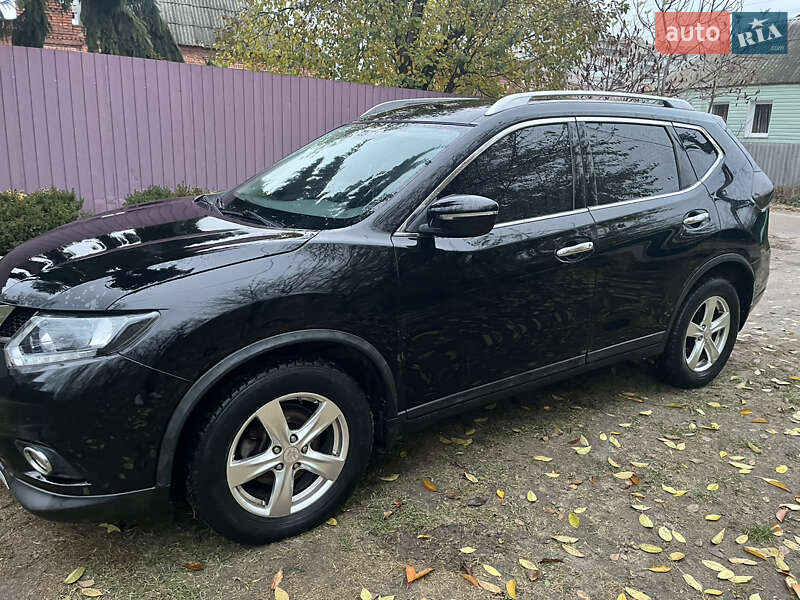 Позашляховик / Кросовер Nissan Rogue 2015 в Сумах