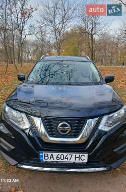 Внедорожник / Кроссовер Nissan Rogue 2018 в Кропивницком