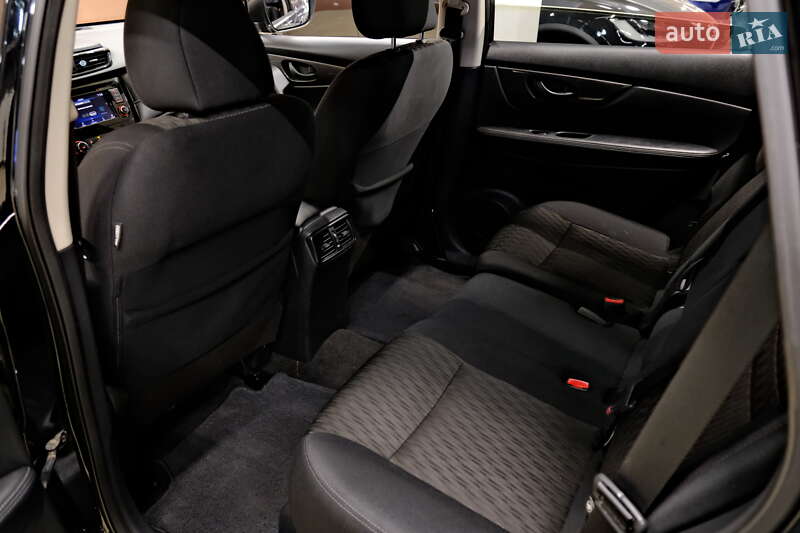 Внедорожник / Кроссовер Nissan Rogue 2019 в Одессе