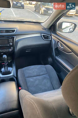 Внедорожник / Кроссовер Nissan Rogue 2015 в Черкассах