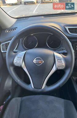 Внедорожник / Кроссовер Nissan Rogue 2015 в Черкассах