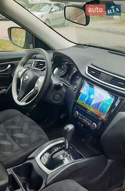 Внедорожник / Кроссовер Nissan Rogue 2014 в Луцке