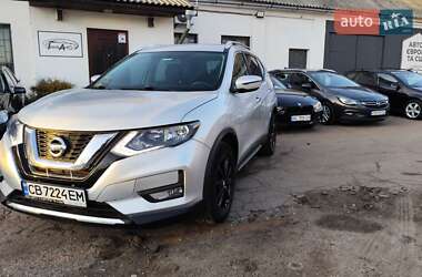 Внедорожник / Кроссовер Nissan Rogue 2017 в Чернигове