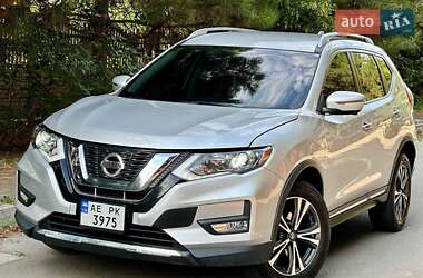 Внедорожник / Кроссовер Nissan Rogue 2018 в Львове