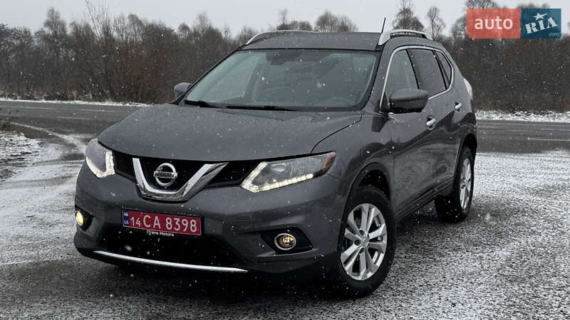 Внедорожник / Кроссовер Nissan Rogue 2016 в Стрые