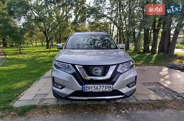 Позашляховик / Кросовер Nissan Rogue 2017 в Одесі