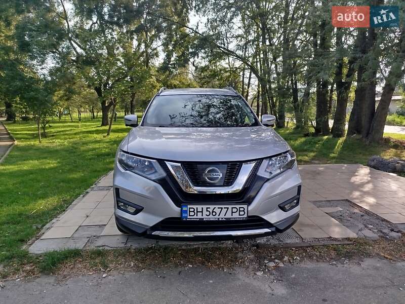 Позашляховик / Кросовер Nissan Rogue 2017 в Одесі