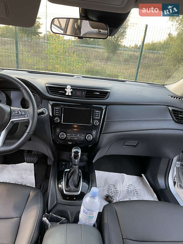 Позашляховик / Кросовер Nissan Rogue 2020 в Києві