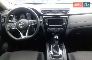Позашляховик / Кросовер Nissan Rogue 2019 в 