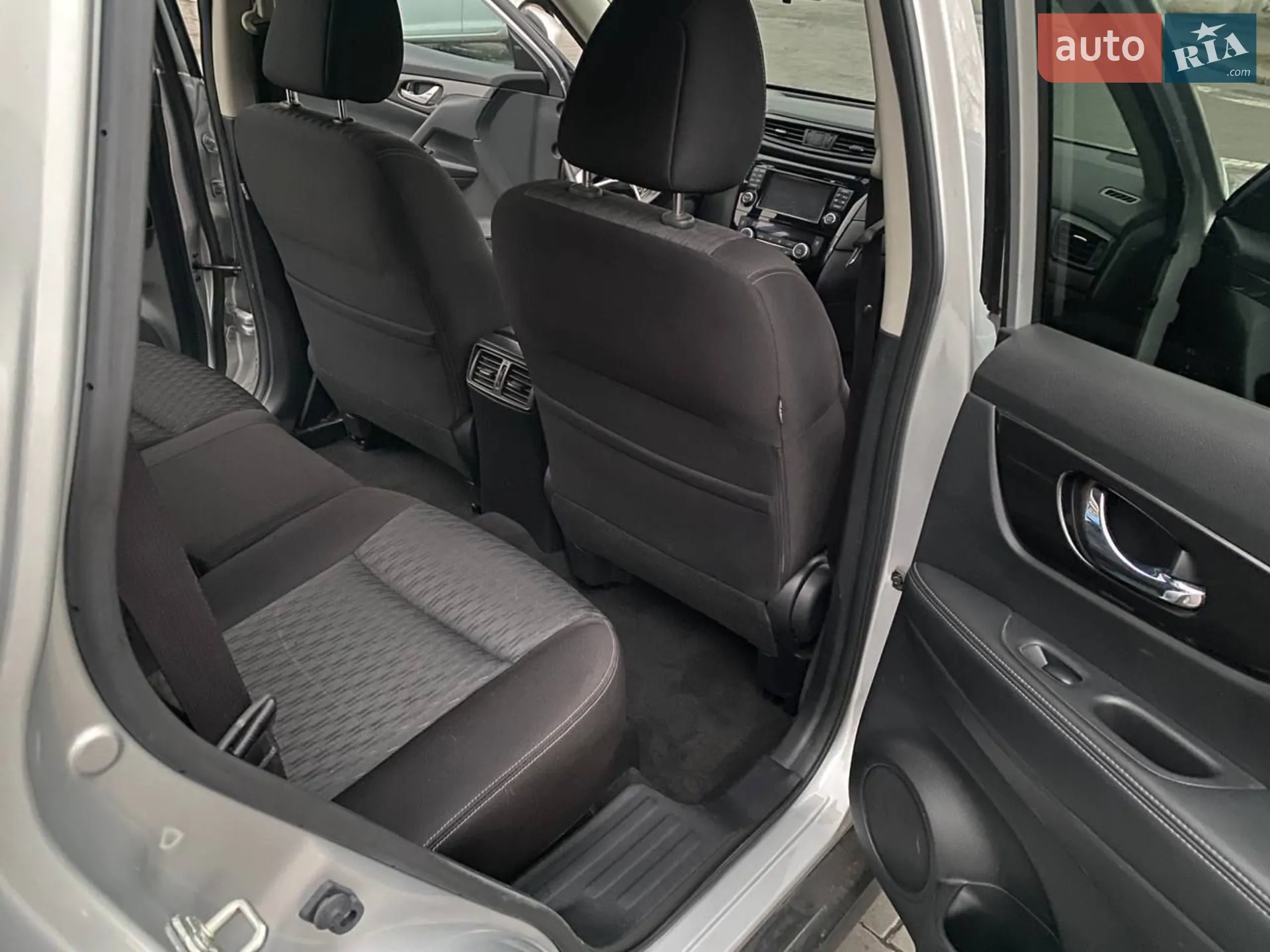 2017 Nissan Rogue - мініатюра 14