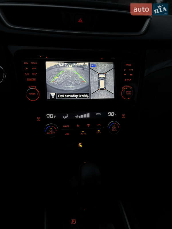 Позашляховик / Кросовер Nissan Rogue 2014 в Лубнах