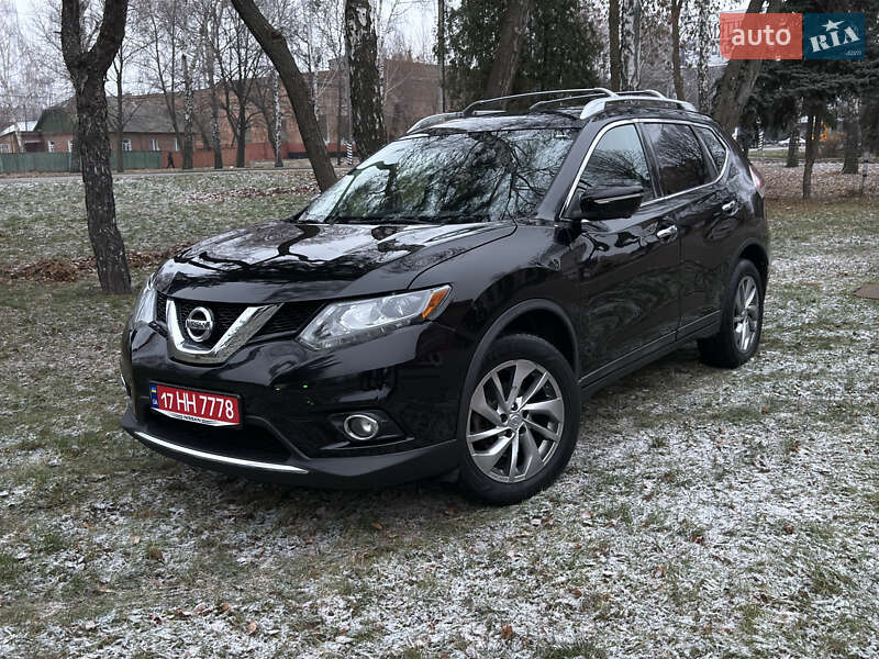 Позашляховик / Кросовер Nissan Rogue 2014 в Лубнах