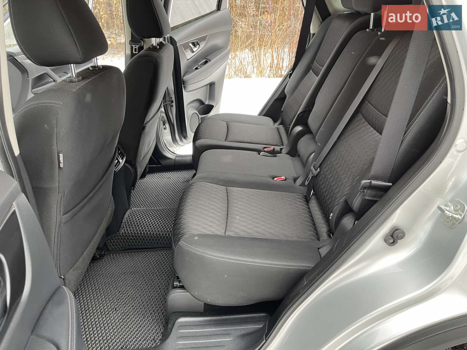2019 Nissan Rogue - мініатюра 5