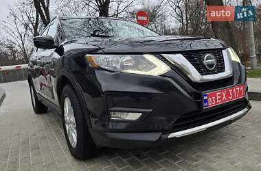 Внедорожник / Кроссовер Nissan Rogue 2020 в Киеве