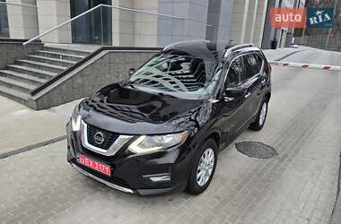 Внедорожник / Кроссовер Nissan Rogue 2020 в Киеве