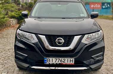 Позашляховик / Кросовер Nissan Rogue 2017 в Полтаві