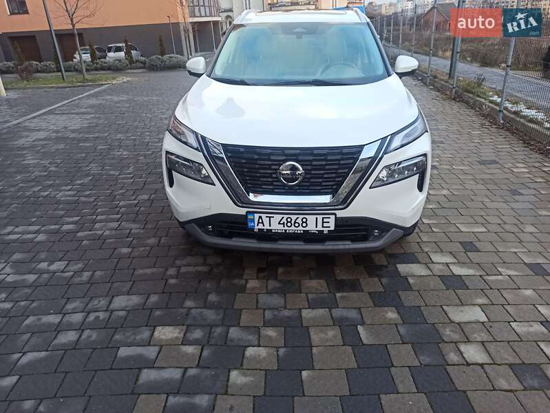 Позашляховик / Кросовер Nissan Rogue 2020 в Івано-Франківську