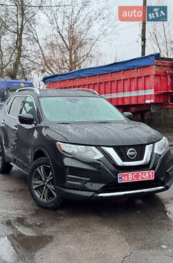 Внедорожник / Кроссовер Nissan Rogue 2019 в Остроге