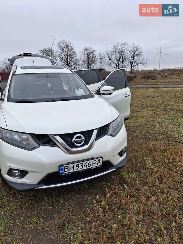 Внедорожник / Кроссовер Nissan Rogue 2016 в Одессе