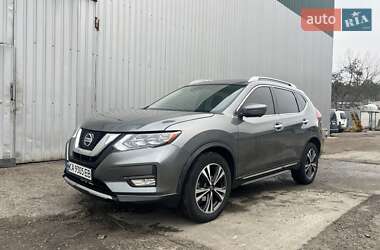 Позашляховик / Кросовер Nissan Rogue 2017 в Києві